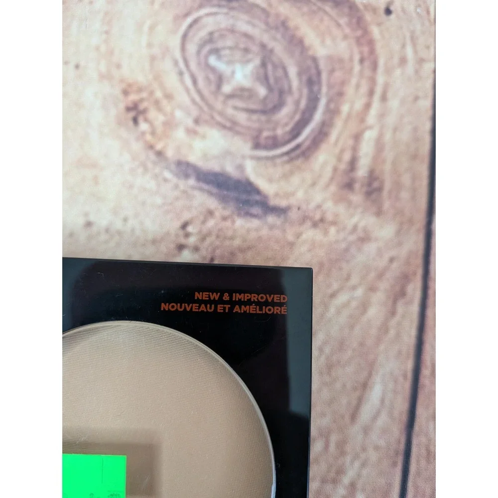 Revlon Photoready Blurring‎ Powder 030 Medium Deep